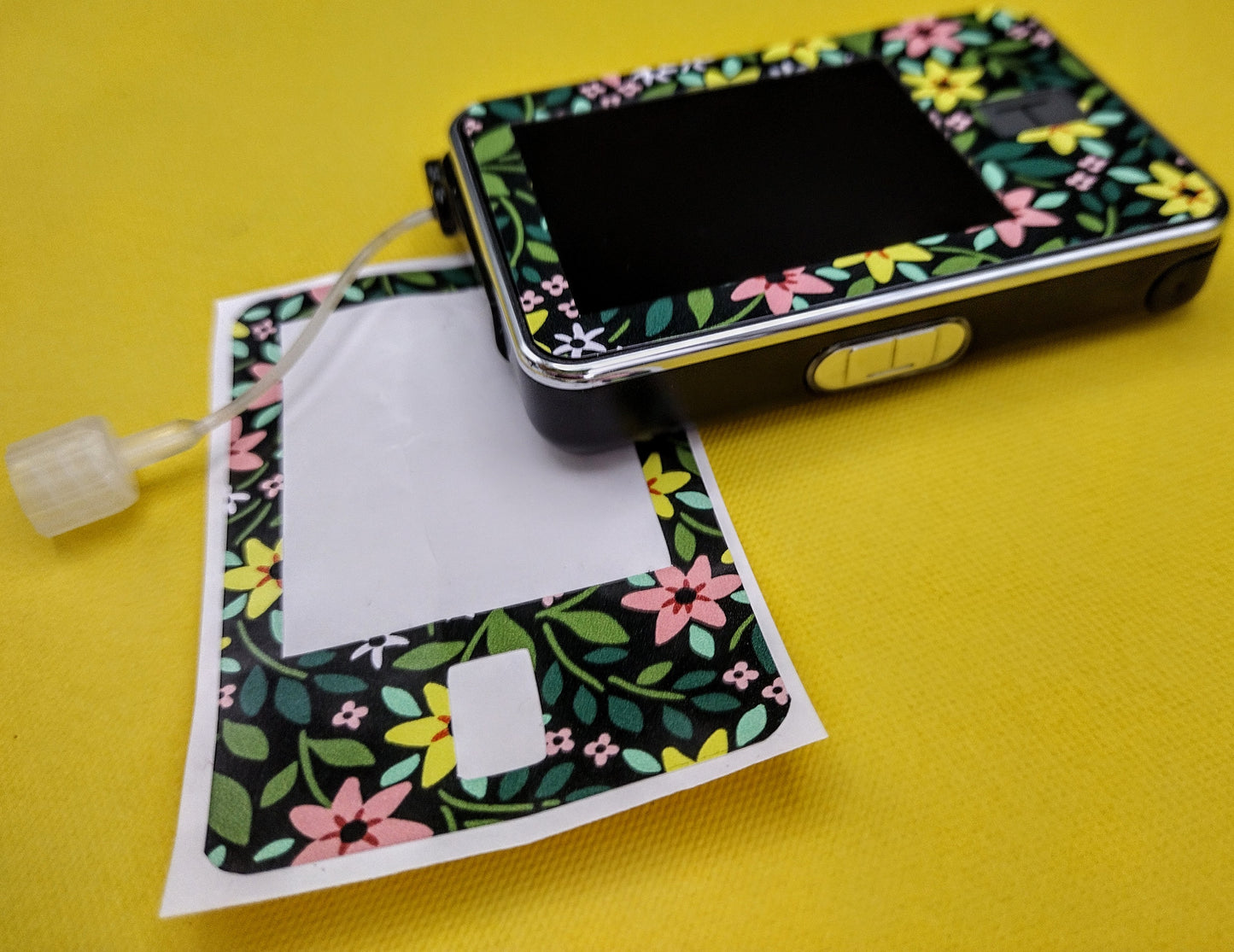 Ditsy Flowers Pattern T-Slim Patch